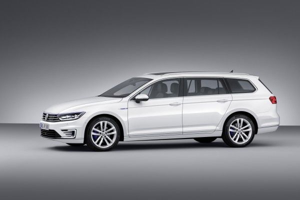 Über eine Distanz von bis zu 50 km kann der Passat GTE elektrisch im „E-Mode