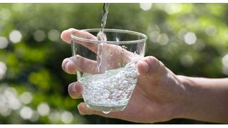 Abb.1: Durch die Desinfektion mit chlorhaltigen Mitteln können Perchlorate auch in das Trinkwasser gelangen. (Bild: © bigfoot - Fotolia.com)