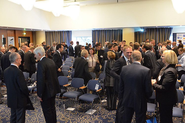 Am Donnerstagvormittag versammelten sich Branchenvertreter am Rande der IAA zur Verleihung des Service Award 2015. (Foto: Rehberg)