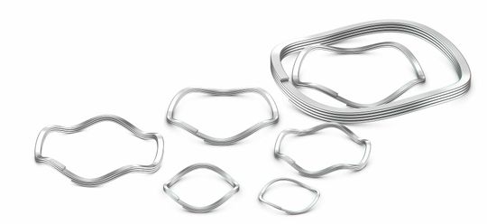 (Ebenfalls prädestiniert für den Einsatz in Hochlast-Anwendungen und eine platzsparende Alternative zu Tellerfederpaketen sind die mehrlagigen Wellenfedern der Serie Nested Spirawave im aktuellen Sortiment von TFC. (Bild: TFC))