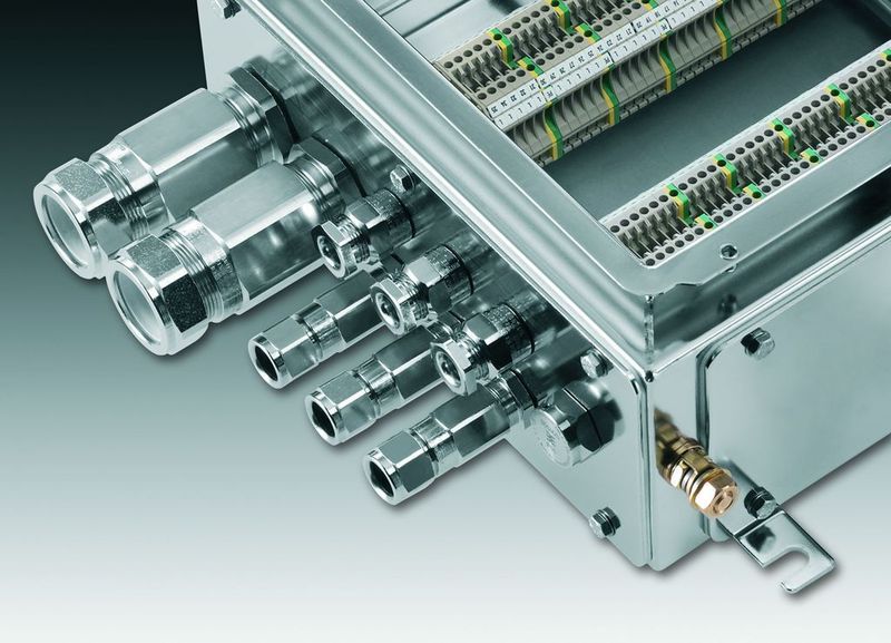 Alle Klippon Kabelverschraubungen KDSU, KDSW, KDSX, KSG und KUB sind gemäß den neuesten Standards wie ATEX (EN 60079-0/1/7 und EN 61241-0/1) und IECEx (IEC 60079-0/1/7) zugelassen (Archiv: Vogel Business Media)