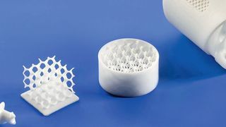 Das LCM-Verfahren erlaubt die wirtschaftliche Produktion präziser keramischer Bauteile ab Losgröße 1 ohne Werkzeugkosten. (Steinbach)