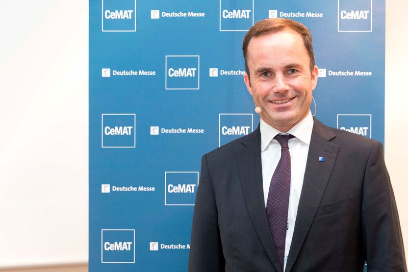 Jochen Köckler, Vorstandsvorsitzender der Deutschen Messe AG: «Industrie 4.0 und Logistik-4.0-Lösungen sind bereits heute erhältlich und können im eigenen Unternehmen implementiert werden.» (Cemat/Kai Bublitz)