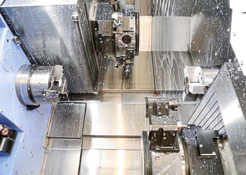 Zwei Spindeln und zwei Revolver mit Y-Achse sorgen für mehr Produktivität: Seit Installation im Dezember 2019 läuft die Maschine mit einer Auslastung von 80 bis 100 Prozent. (Bild: Anne Richter, SMM)