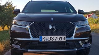 Der DS 7 Crossback ist das erste komplett eigenständige Modell der französischen Premiummarke. (Mauritz/»kfz-betrieb«)