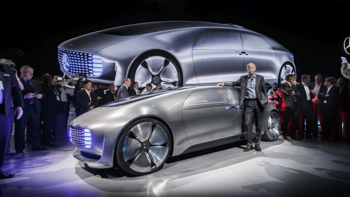 Der Mercedes-Benz F 015 Luxury in Motion: Vorbote einer Mobilitätsrevolution  (Mercedes-Benz)