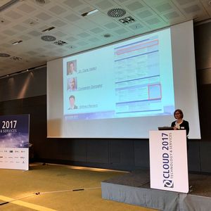 Auftakt für der CLOUD Technology & Services Conference in Frankfurt am Main. Daniela Schilling, Leiterin der Vogel IT-Akademie eröffnet die Veranstaltung.