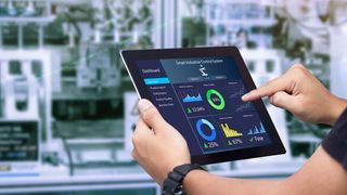 Das Ergebnis der Expertise zeigt, dass Matrixproduktionssysteme eine wirtschaftliche Produktion bei herausfordernden Marktanforderungen ermöglichen. (Bild: panuwat - stock.adobe.com)