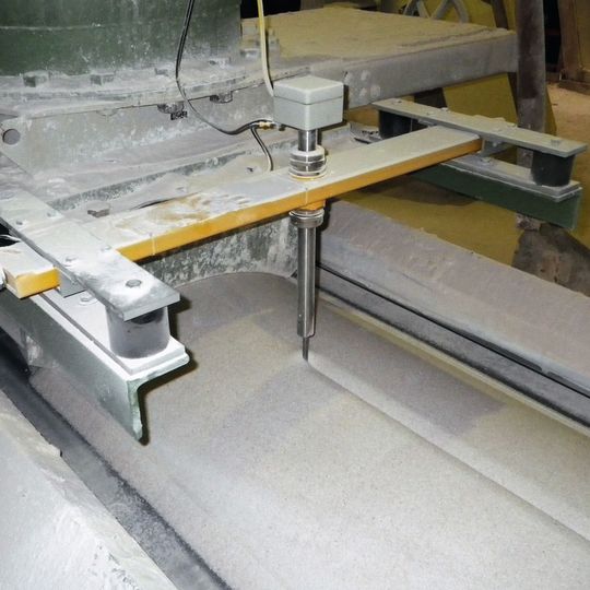 Durch die Kenntnis der Korngrößenverteilung per Online-Korngrößenanalyse vor und nach jedem Prozessschritt wird mit dem sogenannten Geoscanner – anders als bei stichprobenartigen Laboruntersuchungen – eine permanente automatische Qualitätskontrolle möglich. Durch die Kenntnis der Korngrößenverteilung per Online-Korngrößenanalyse vor und nach jedem Prozessschritt wird mit dem sogenannten Geoscanner – anders als bei stichprobenartigen Laboruntersuchungen – eine permanente automatische Qualitätskontrolle möglich.