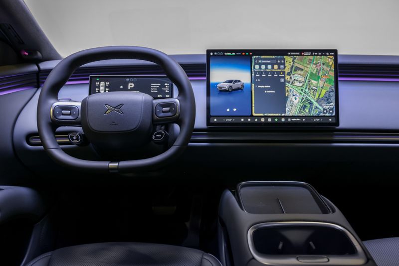 Inside, the familiar design elements are also present. However, high-quality technology is used... (Source: Xpeng)