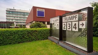Trumpf meldet einen Umsatz auf Vorjahresniveau und einen starken Auftragseingang. Corona haben die Ditzinger Maschinenbauer offensichtlich gut überwunden. (Trumpf / M. Stollberg)