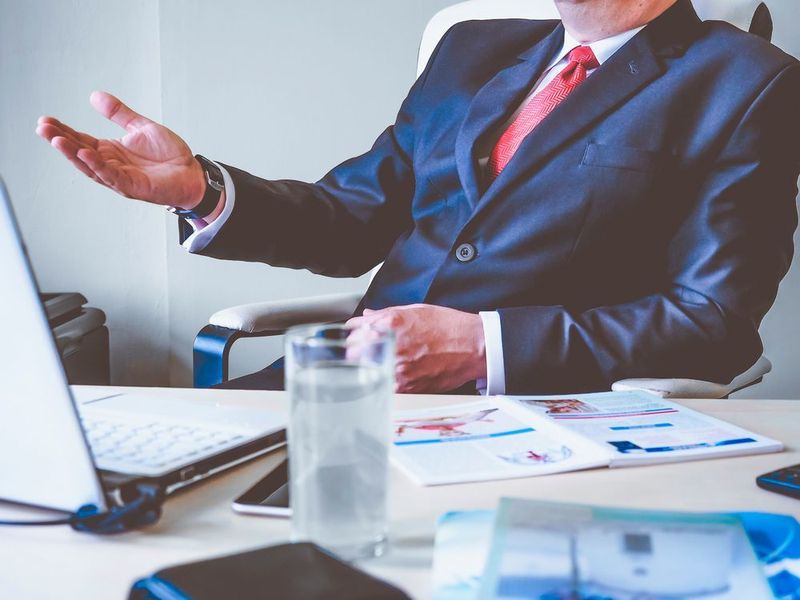 Machen Sie Digitalisierung zur Chefsache: Weil die Digitalisierung auch Auswirkungen auf strategischer Ebene hat, ist sie Chefsache. Damit sollte der oder die Verantwortliche ein Zeichen für das ganze Unternehmen setzen: Finden Sie gemeinsam heraus, wie Sie die Digitalisierung für Ihr Unternehmen nutzen können. (Pixabay)