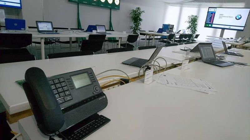Über 25 Premium DeskPhones und 48 DECT-Telefone konnten derweil interne Gespräche in HD-Audio-Qualität geführt werden. (ALE/ Facebook)