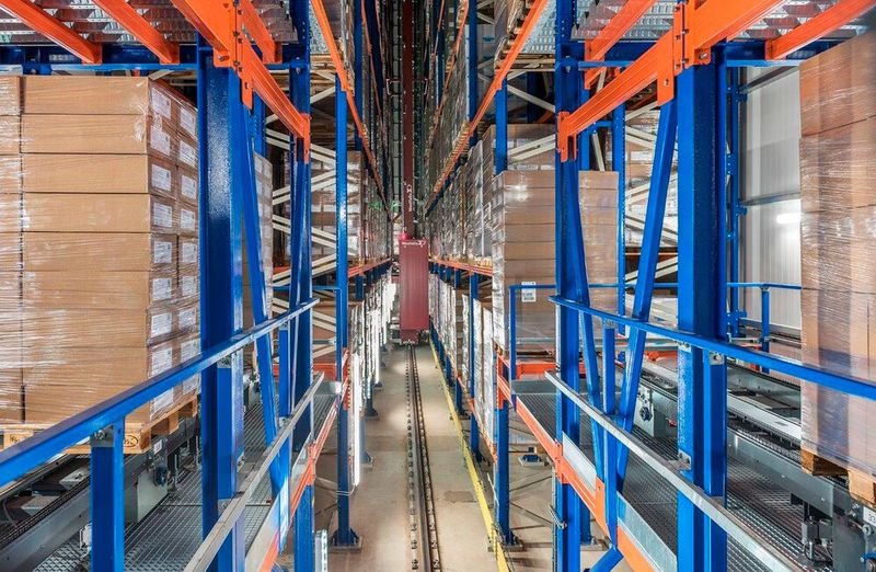 Ein automatisches Tiefkühllager von Westfalia hat sich auch die bekannte Brezelbäckerei Ditsch GmbH besorgt. Es ist mit 1.620 Stellplätzen für Europaletten ausgelegt. (Bild: Westfalia)