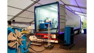 Die mobile Fabrik produziert Wellschläuche an jedem Ort der Welt.  (Bild: Schlemmer)