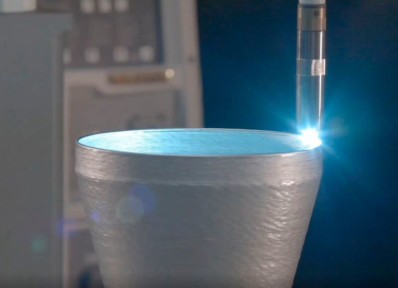 Bild 11: Lichtbogenauftragschweißen gehört zu den Verfahrenstechnologien für den 3D-Metalldruck mit Edelstahl Rostfrei. (WZV/OTC)