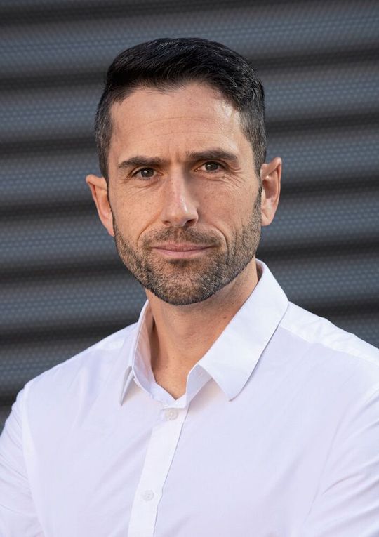 Auf dem Retrofit Innovation Day am 26. März 2026 erklärt Johannes Toloczyki von Bosch Rexroth, wie Steuerungshersteller aktiv und bewusst Lösungen für den Retrofit-Markt entwickeln können.(Bild:  Bosch Rexroth)