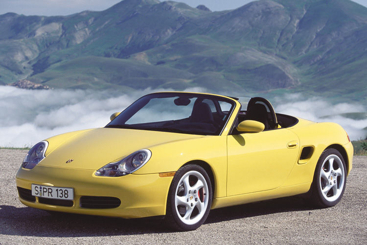 Ab 1996 brachte Porsche mit dem Boxter (Typ 986) einen Roadster mit Mittelmotorkonzept auf den Markt. (Porsche)