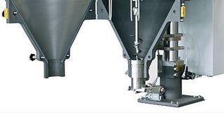 Der Schneckendosierer FVS 3201 für kostenbewusstes Abfüllen von Schüttgütern verfügt über einen zweiteiligen Rührtrichter zur schnellen Reinigung und schnellem Wechsel der Dosierschnecke. Bild: Bosch Packaging Technology (Archiv: Vogel Business Media)
