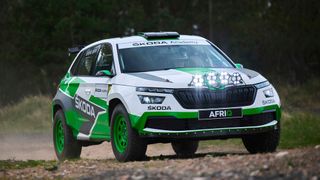 Die Historie von Skoda ist um ein weiteres Modell reicher: den Afriq. Das Kamiq-Derivat ist das achte Azubi Car der Tschechen. (Bild: Skoda)