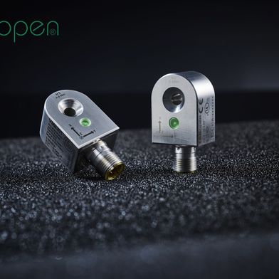 The new VMB for use in mobile machines offers vibration monitoring in all three spatial directions. (Source: ifm electronic gmbh)