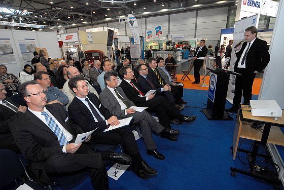 Zahlreiche interessierte Zuhörer folgten den Ausführungen von Jan Löffler zur GVO-Studie. (Archiv: Vogel Business Media)