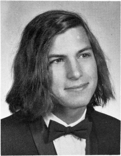 Steve Jobs im Jahrbuch seiner Highschool im Jahr 1972. (Bild: frei lizenziert)