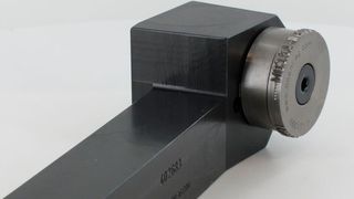 Dieses Sonderwerkzeug zum Prägen auf kleinen Flächen hat die Böni AG entwickelt. (Böni)