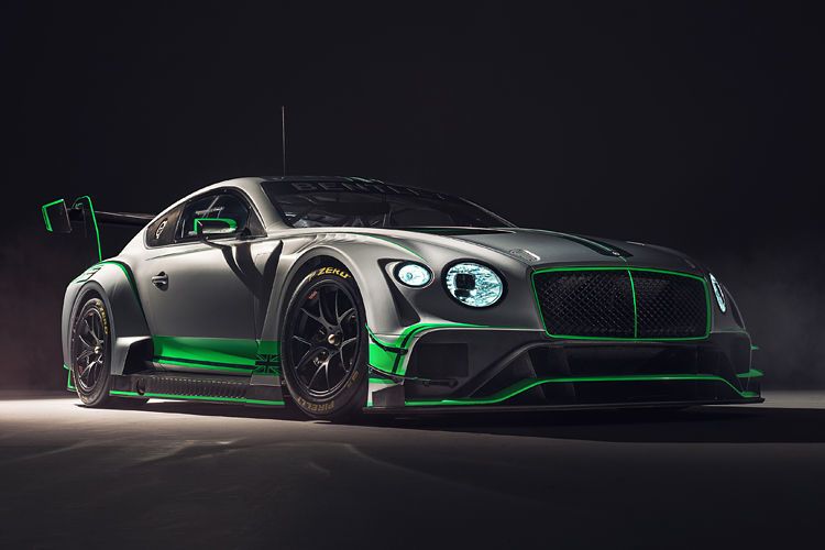 Um Gewicht zu sparen, haben die Ingenieure neben der Aluminium-Karosserie aus dem Serienfahrzeug zusätzlich neuentwickelte Carbon-Anbauteile verbaut. (Bentley)