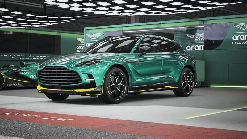 Aston Martin präsentierte seinen neuen Virtual-Reality-Konfigurator am Rande eines Rennens im britischen Silverstone. (Bild: MHP Management- und IT-Beratung GmbH)