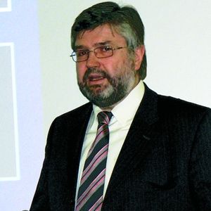 Anton Hirzle, DaimlerChrysler: „Kostenfreie Nutzung der Datensprache AutomationML noch vor Jahresende.“
