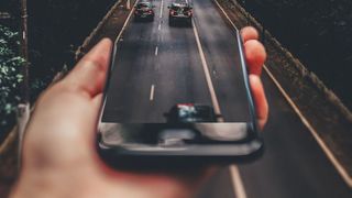 Das durch eine mobile App gestützte Kundenerlebnis wird möglicherweise zum wichtigsten Faktor für Ladestellen-Betreiber. (Bild: Matheus Bertelli)