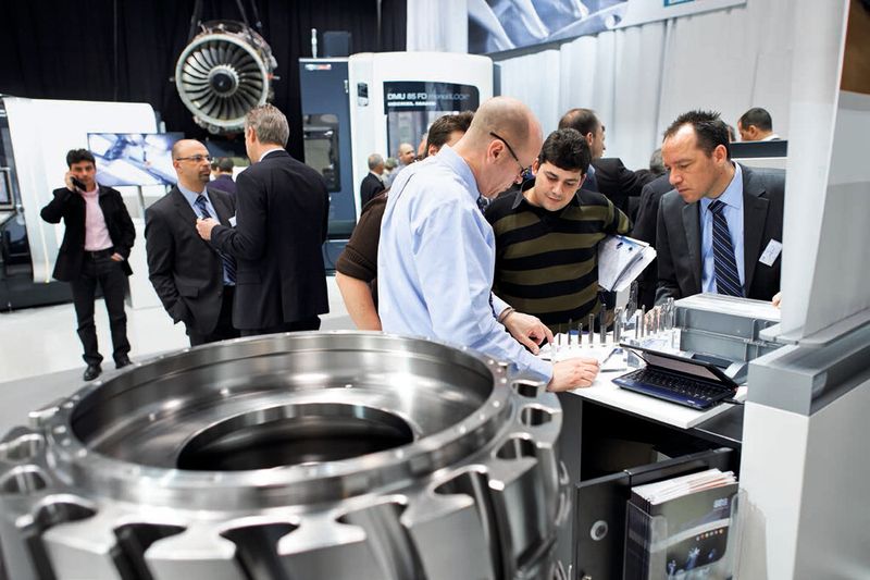 Bei der Hausausstellung vom 29. Januar bis 2. Februar 2013 informierten sich 6078 Fachbesucher unter anderem über Fertigungssysteme für die Aerospace-Industrie. (Bild: Gildemeister)