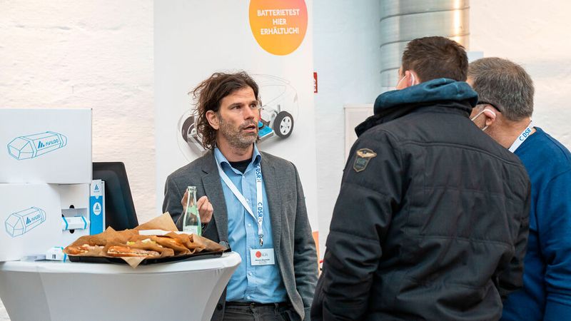 Aviloo weiß, wie es der HV-Batterie geht. (Bild: Stefan Bausewein)