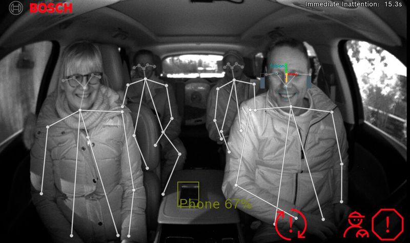 Bild 5: Cabin Sensing Radar von Bosch erkennt, ob der Fahrer müde ist, seine Pupillen sich langsamer zusammenziehen oder er abgelenkt ist. (Bild: Bosch)