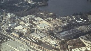 Eine Luftaufnahme des BMW-Werks in Berlin Spandau von 1981. (Bild: BMW AG)