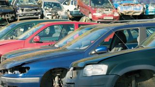 Die Altautoverordnung der EU wird heute schon heiß diskutiert, obwohl sie erst in zwei Jahren in Kraft tritt. (Bild: © bluedesign - adobe.stock.com)