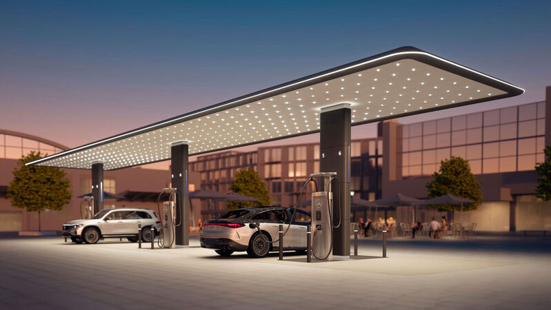 Mercedes will in den USA ein eigenes Netz Schnellladestationen errichten.