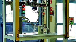 Ein Baukasten von Item dient als Dichteprüfstand für sicherheitsrelevante Schweiß- und Biegeteile für den Automobilbereich.  Bild: Item (Archiv: Vogel Business Media)