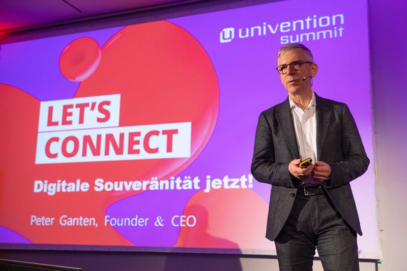 Peter Ganten (CEO Univention) eröffnete den „Univention Summit 2026“ mit einer Keynote. (Bild: Christian Augustin)