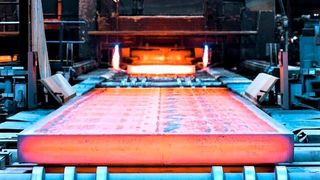 Kalk erwischt! Thyssenkrupp Steel und Lhoist Germany gehen es an! Denn der deutsche Stahlhersteller nutzt nun die klimaneutrale Produktlinie Level|Blue des Kalkproduzenten Lhoist  (Thyssenkrupp Steel)