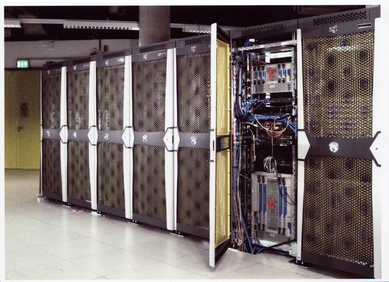 Einer der Zwillingssupercomputer von SGI: Mit insgesamt 5824 Prozessorkernen wird mit den Systemen des HLRN-II eine Rechenleistung von 312 TeraFLOPS erzielt. (Archiv: Vogel Business Media)