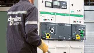 Die SM AirseT-Schaltanlage von Schneider Electric wurde von der Deutschen Messe mit dem Industrial Energie Efficiency Award ausgezeichnet.  (A CHILDERIC www.kalice.fr)