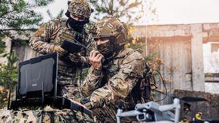 getac-x600-gcs-scenario-military-251124-5--pr (©Getac bietet mit über 35 Jahren Expertise im Verteidigungssektor ein breites Portfolio technologisch modernster robuster Computerlösungen)