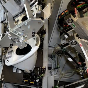 Anordnung der Deprag-Schraubeinheit im 45°-Winkel