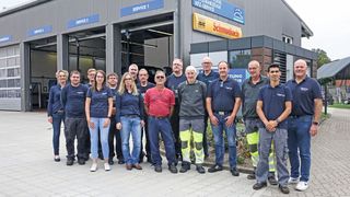 Zu Recht Gewinner des Deutschen Werkstattpreises 2023: das Team von Autodienst Schmudlach aus dem niedersächsischen Rotenburg-Mulmshorn (Bild: Dominsky – VCG)