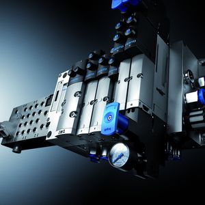 Das Herz der autarken pneumatischen Lösung: ein elektrisches Terminal vom Typ CPX von Festo, kombiniert mit einer VTSA-Ventilinsel, gewährleistet auch Diagnosefunktionen.