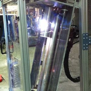Ein modernes 5-Achsen-Motion-Control-System von Baldor ist der Schlüssel für die Leistung des Plasma-Rohrschneidesystems von Techserv. 
