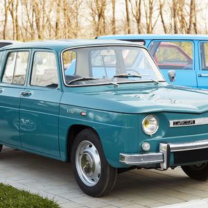 Der Dacia 1100 von 1968 war ein Lizenzbau des Renault 8.(Bild:  Dacia)