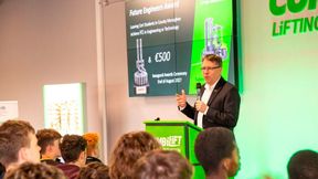 Combilift-CEO Martin McVicar will interessierte Jugendliche und junge Erwachsene von einer Karriere im Ingenieurwesen und in der Fertigungsindustrie begeistern. (Bild: Combilift)